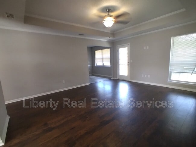 Photo - 101 Wayfair Ln