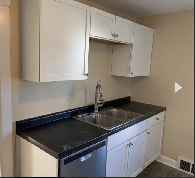 Beautiful 2 Bedroom 1 Bathroom Carriage Ho... - Beautiful 2 Bedroom 1 Bathroom Carriage Ho... House
