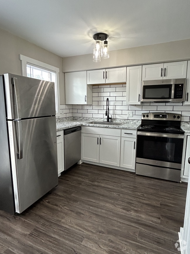Building Photo - Liberty Landings Rental