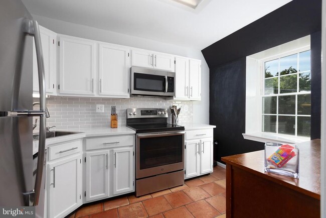 Photo - 1900 Key Blvd Unit 464