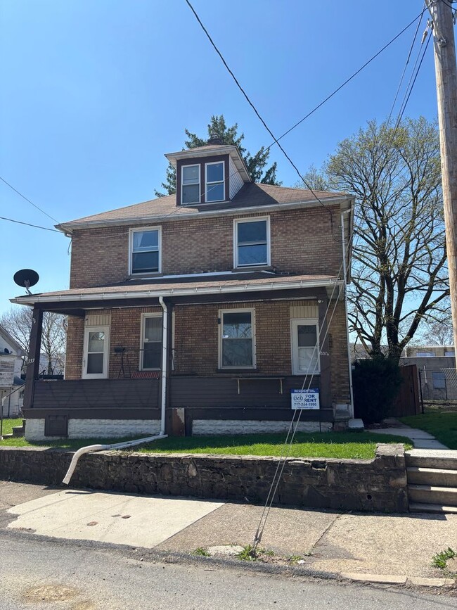 Photo - 2 bed/1 bathroom duplex