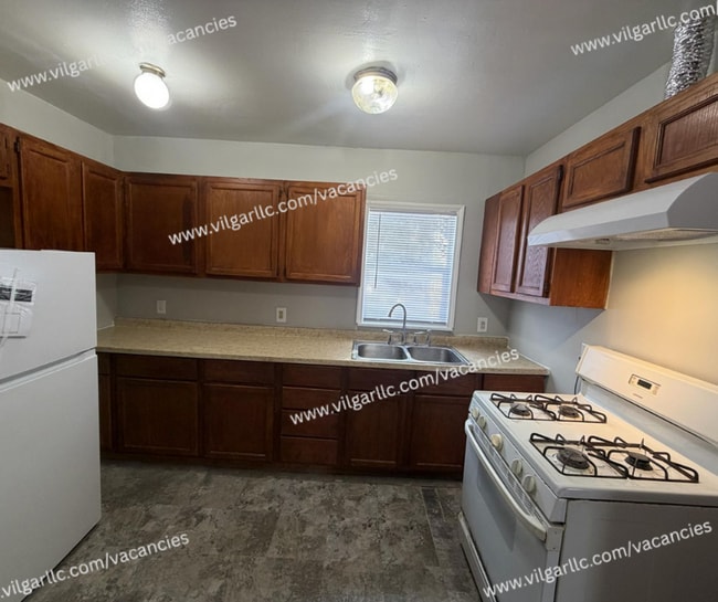 Photo - FOR RENT — SPACIOUS 3 BED / 2 BATH HOME