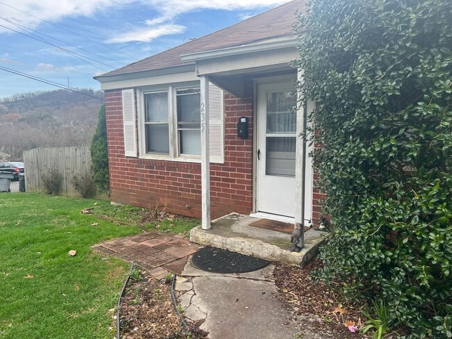 Photo - RARE CARSON LANE DUPLEX AVAILABLE