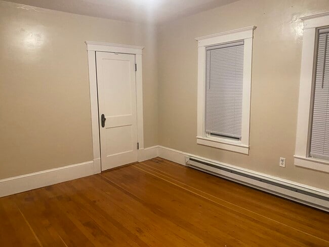 Master bedroom - 15 Dorrance St Unit #2