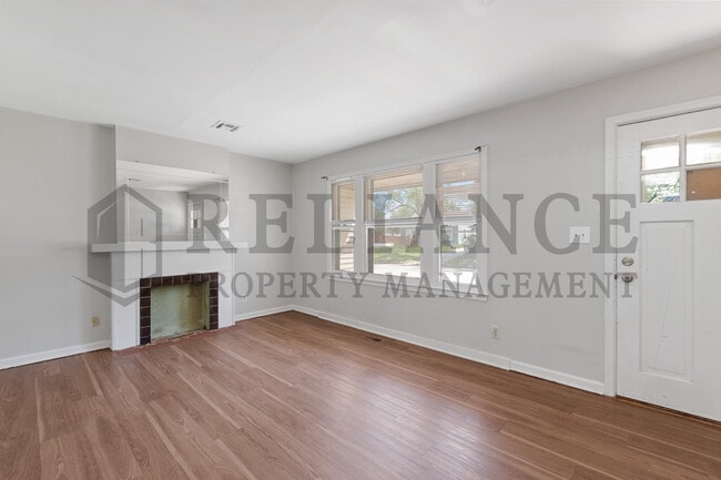 Photo - 709 S Pinecrest St