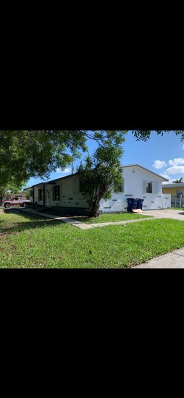 Building Photo - 401 SW 8th St