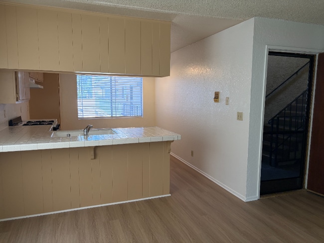 Photo - 4040 W 130th St Unidad 4