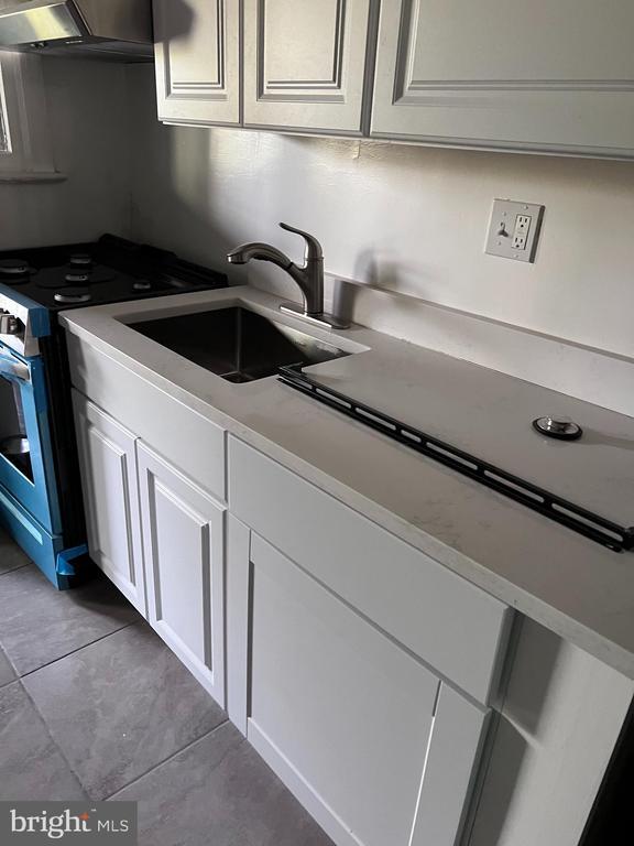 Photo - 1806 C St SE