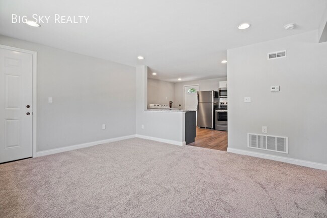 Photo - 135 Walnut St Unit D