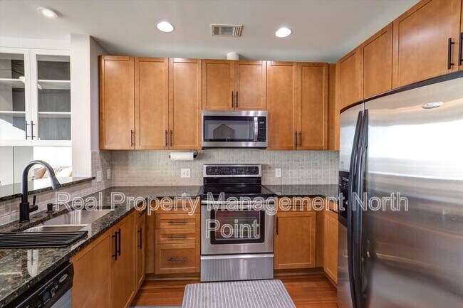 Photo - 855 Peachtree St NE