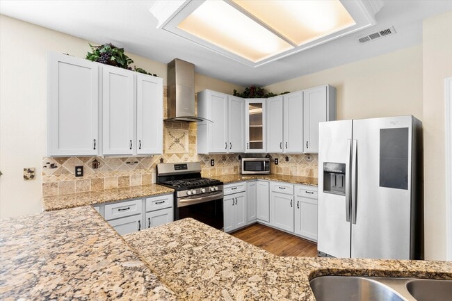 Photo - 2028 Austin Dr