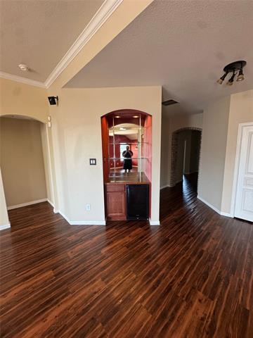 9909 Fressia Ln