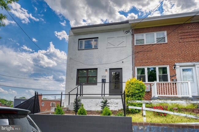 Photo - 5710 Eastern Ave NE Townhome