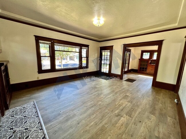 Photo - 1234 W Harding Way