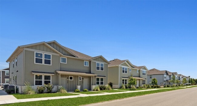 Photo - 520 Powell Dr