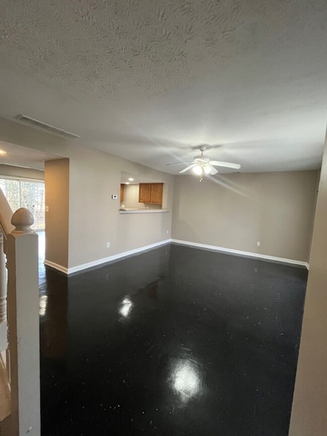 Photo - 1496 N Kinser Pike