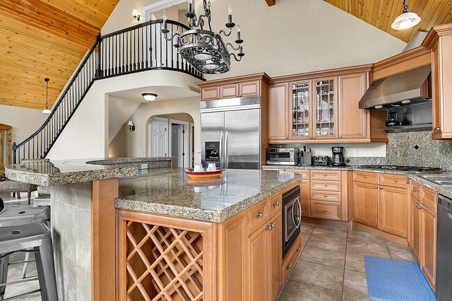 Photo - 11 Sawmill Creek Rd