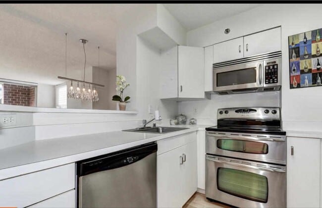 Photo - 1230 23rd St NW Unit 712