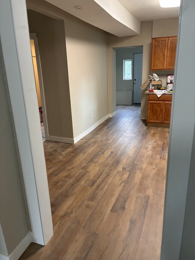 Photo - 1110 E Lacona Ave