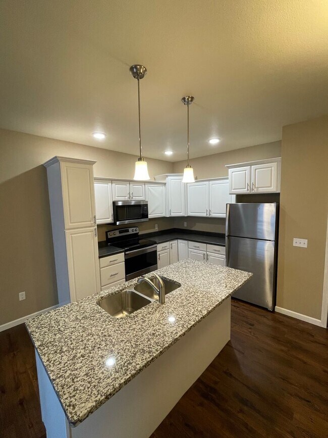 Photo - Grasslands Apartments