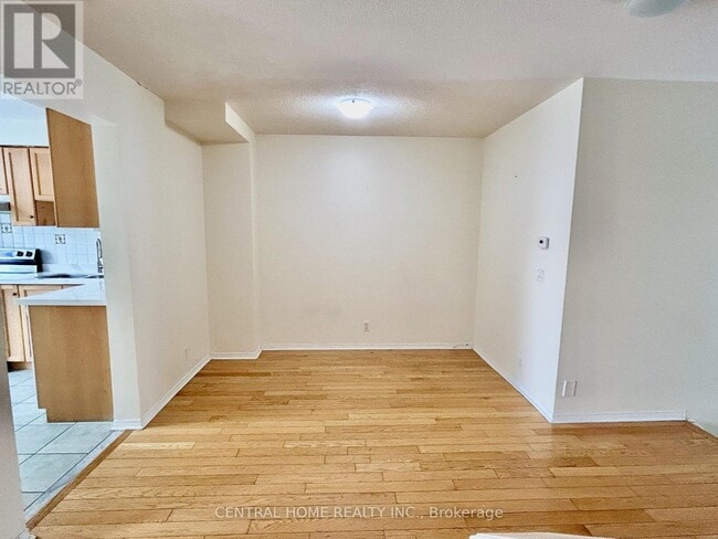 Photo - 53 Silver Stream Ave