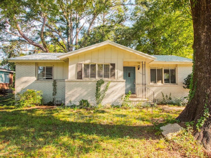 Photo - 1432 Brighton Rd House