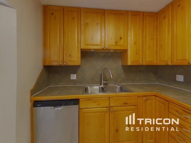 Photo - 2981 Snow Dr