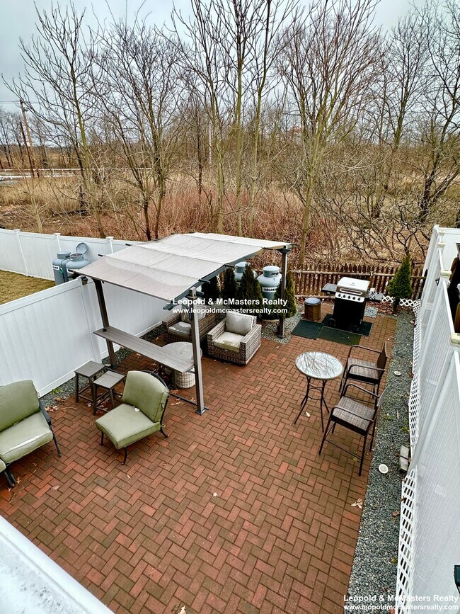 Photo - 2 Winston St