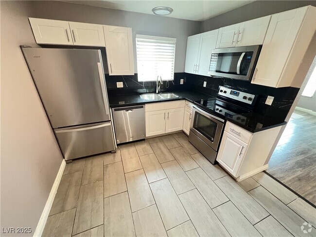 Building Photo - 909 Snug Harbor St Rental