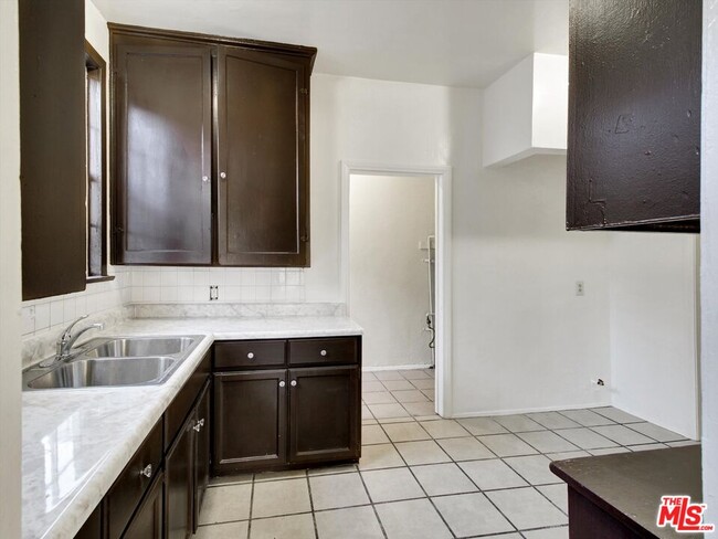 Photo - 4222 Hooper Ave.