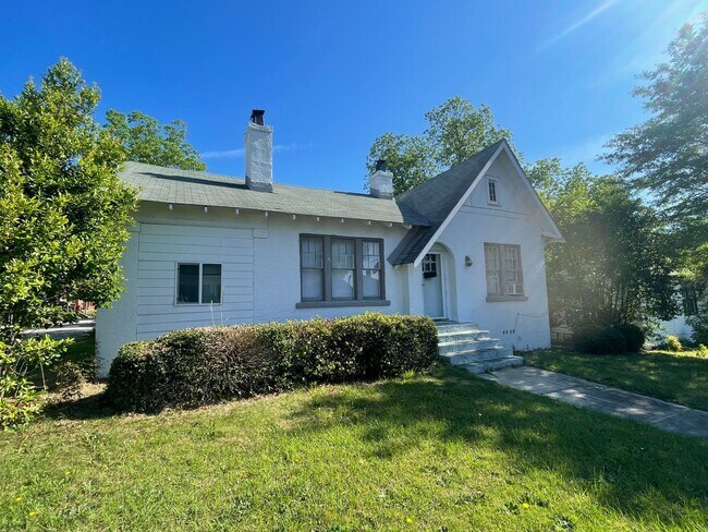 Building Photo - 2389 Beech Ave