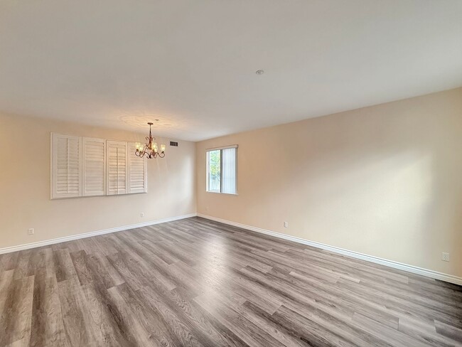 Photo - Beautiful 5B/3BA Home in Vista Available f...