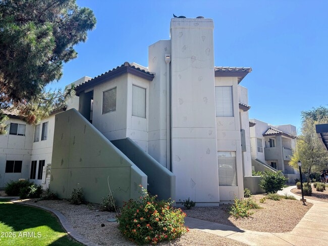 Building Photo - 1825 W Ray Rd Unit 2124