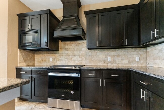 Photo - 1200 Ridgeway Dr