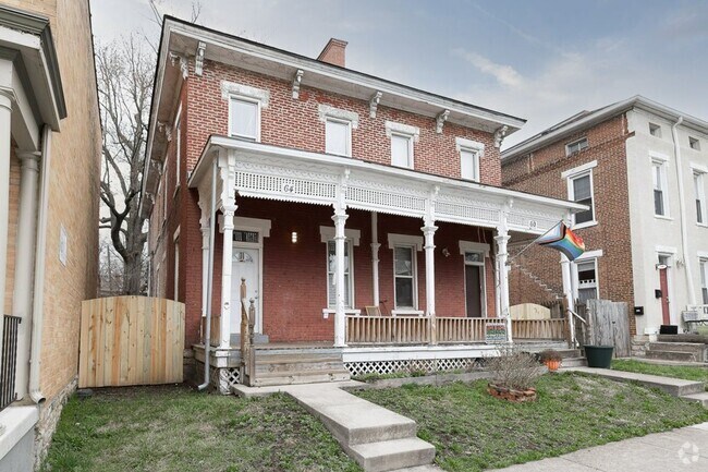 Building Photo - Clark Pl  60-64 MLR Unit 64 Rental
