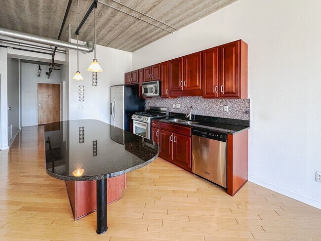 Photo - Luxury and Convenience in Royal Oak Unit 330