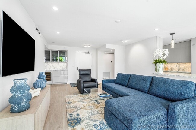 Photo - 120 SE 5th Ave Unit 319