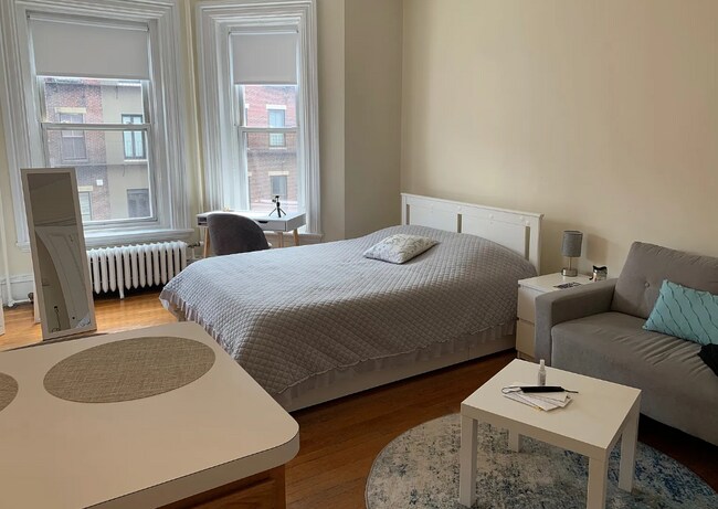 Photo - 307 Beacon St Unit 4