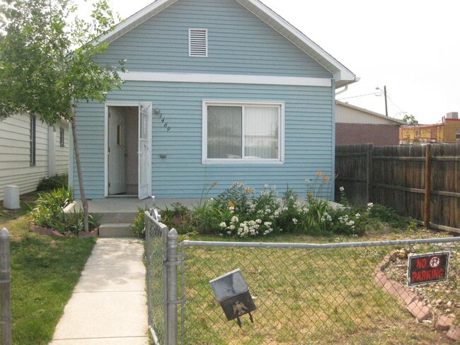 Building Photo - 1469 Chase St Rental