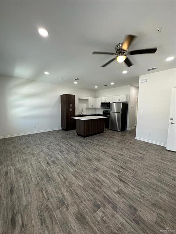 Photo - 6 Sylvia Handy Dr Unidad B2