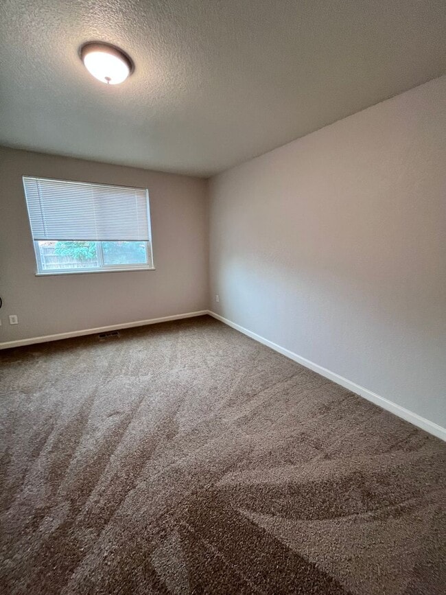 Photo - Updated 4-bedroom, 2 bathroom home in Thornton!