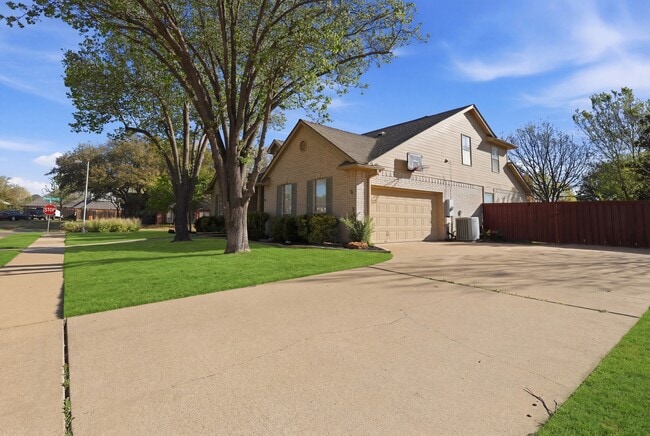 Photo - 1101 Countryhill Dr