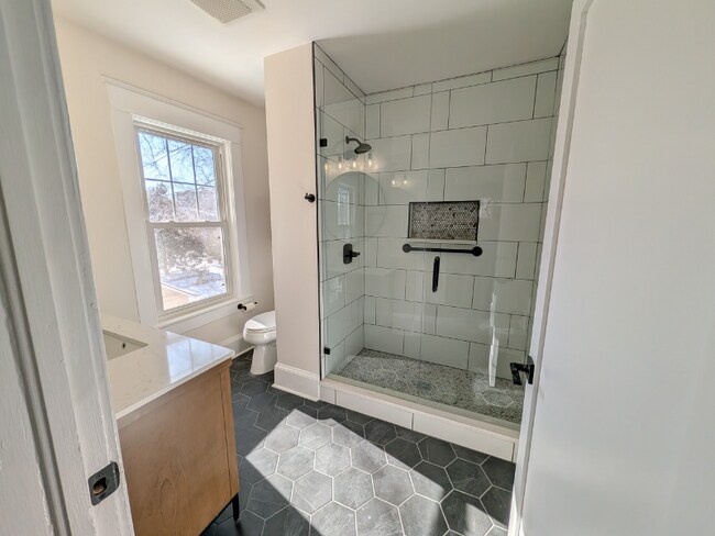 Photo - 2226 Windsor Ave SW Unit 2