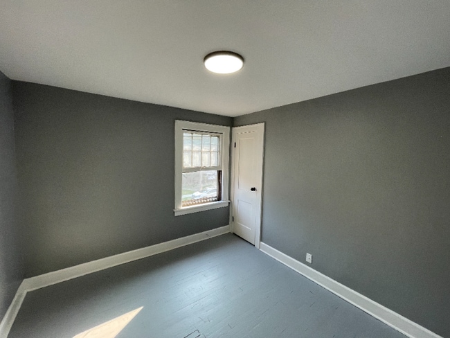 Photo - 1750 Urbana Rd