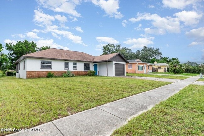 Photo - 1744 Valencia Ave
