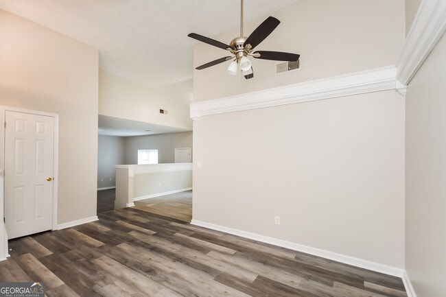 Photo - 265 Vaness Dr