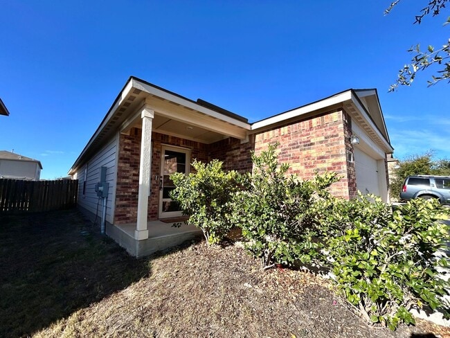 Photo - Comfortable 3 Bed / 2 Bath Home with Washer & Dryer and 2-Car Garage