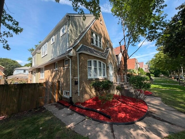 Photo - 3215 N 53rd St