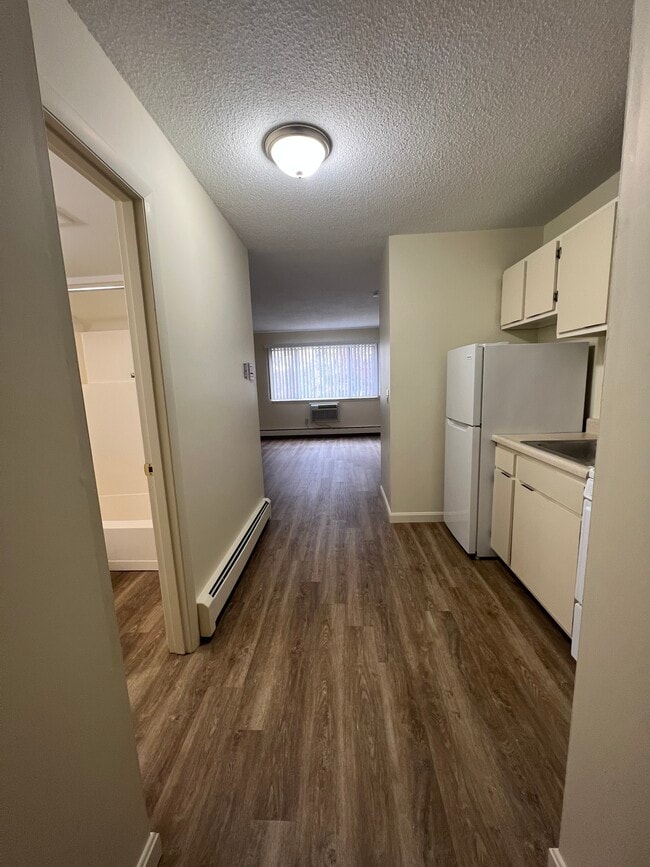 Photo - East Bay Apartments