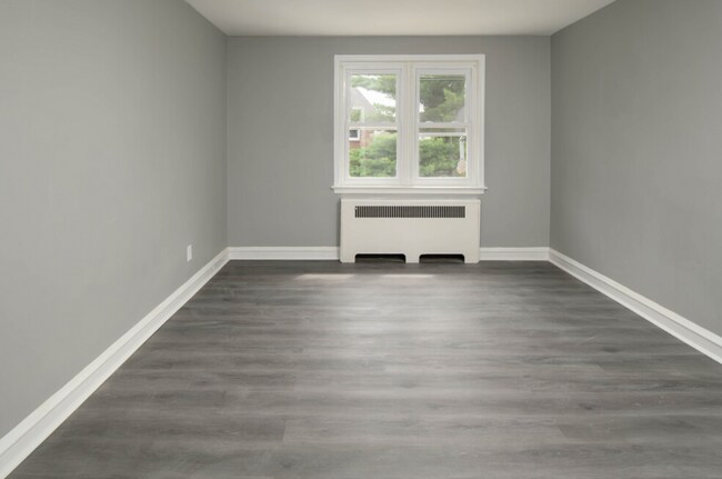 Photo - Oxford Gardens managed by Silverstone Prop...